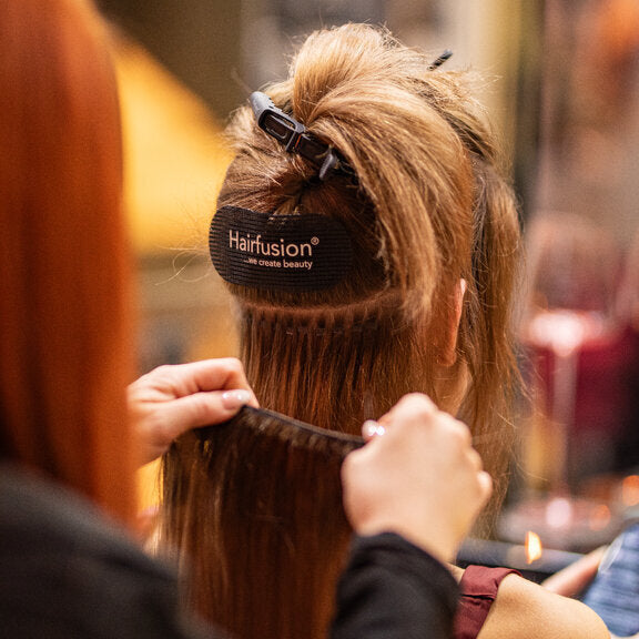 Bonding Extensions Shield von HAIRFUSION zum exakten Abteilen der Haarverlängerung